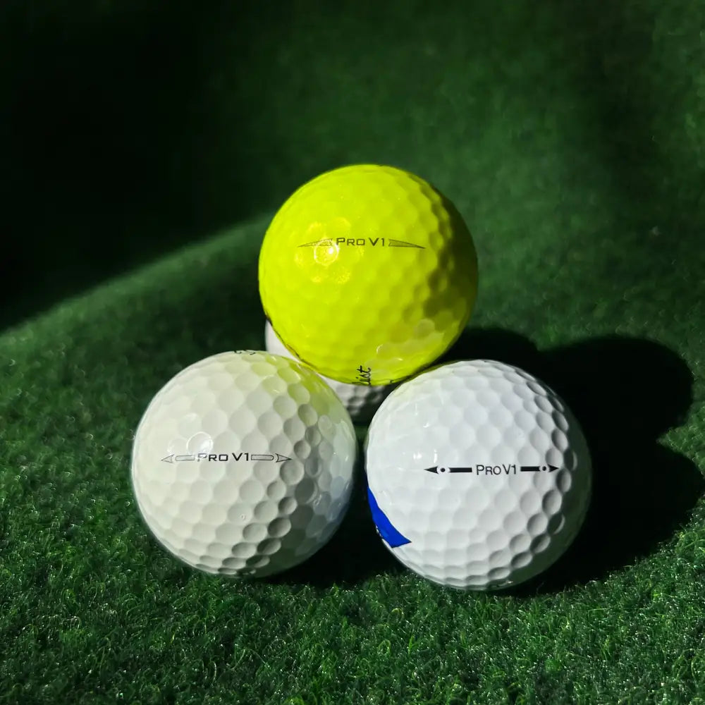 Titleist Pro V1 käytetyt golfpallot teko nurmella